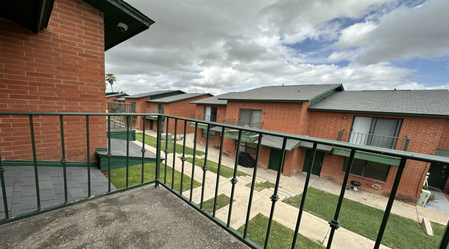 8915 McPherson Rd, Laredo, Texas 78041, 2 Bedrooms Bedrooms, 2 Rooms Rooms,2 BathroomsBathrooms,Residential,For Rent,8915 McPherson Rd,20252867