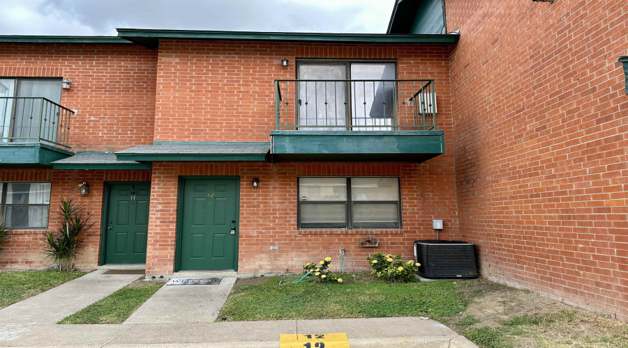 8915 McPherson Rd, Laredo, Texas 78041, 2 Bedrooms Bedrooms, 2 Rooms Rooms,2 BathroomsBathrooms,Residential,For Rent,8915 McPherson Rd,20252867