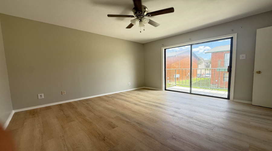 8915 McPherson Rd, laredo, Texas 78045, 2 Bedrooms Bedrooms, 4 Rooms Rooms,2 BathroomsBathrooms,Residential,For Rent,8915 McPherson Rd,20252878