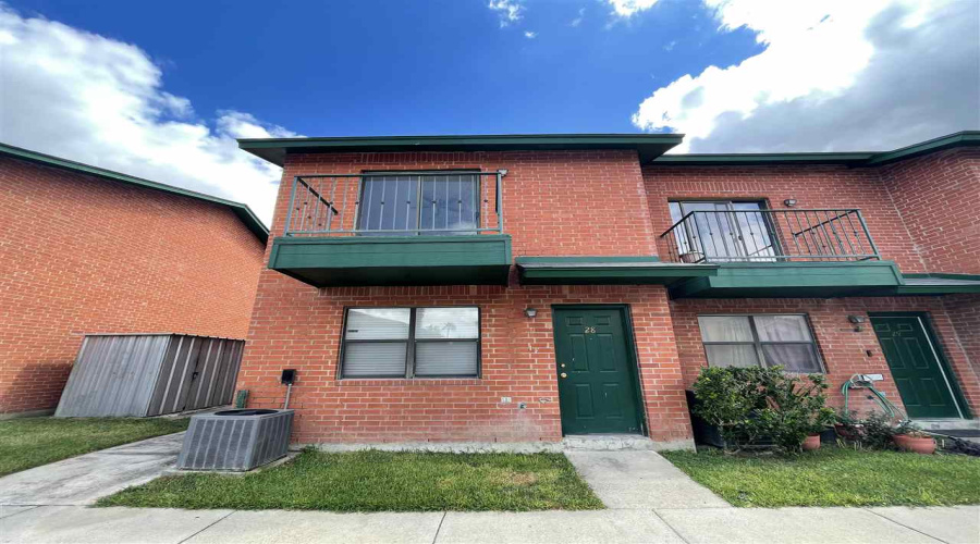 8915 McPherson Rd, laredo, Texas 78045, 2 Bedrooms Bedrooms, 4 Rooms Rooms,2 BathroomsBathrooms,Residential,For Rent,8915 McPherson Rd,20252878