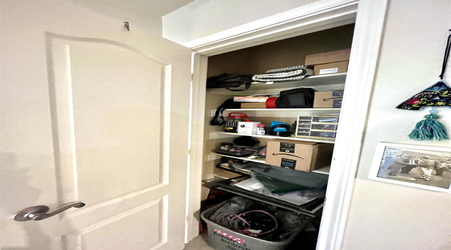 9310 Albany Dr, Laredo, Texas 78045, 3 Bedrooms Bedrooms, 9 Rooms Rooms,2 BathroomsBathrooms,Residential,For Sale,9310 Albany Dr,20252882