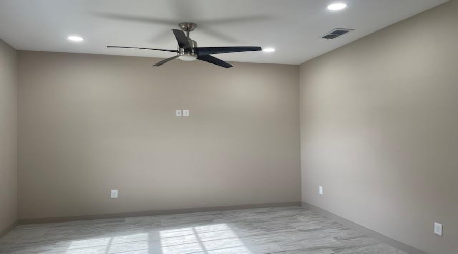 5726 St Sebastian Ln., Laredo, Texas 78046, 3 Bedrooms Bedrooms, 6 Rooms Rooms,2 BathroomsBathrooms,Residential,For Rent,5726 St Sebastian Ln.,20252883