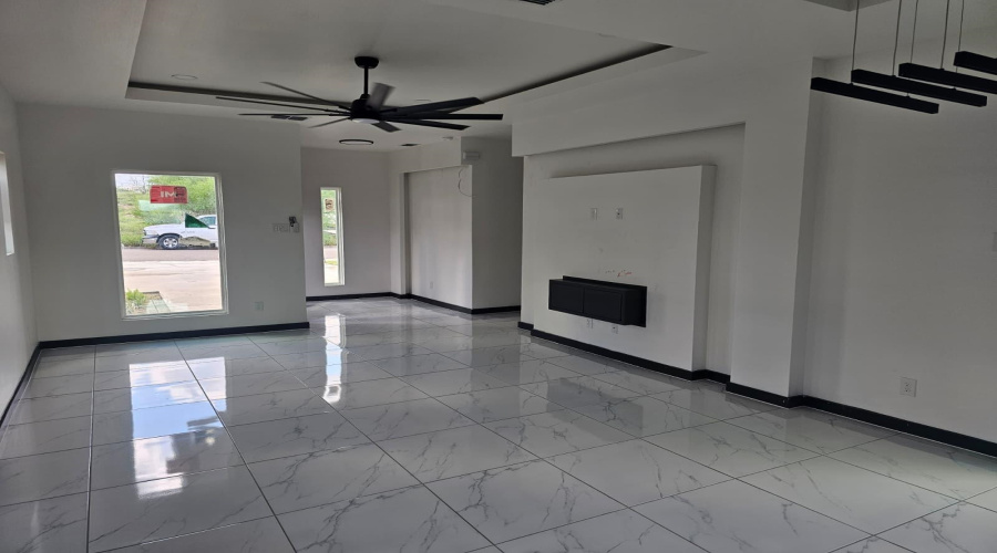 1634 Rene Solis Dr., Laredo, Texas 78046, 3 Bedrooms Bedrooms, 5 Rooms Rooms,2 BathroomsBathrooms,Residential,For Sale,1634 Rene Solis Dr.,20252905