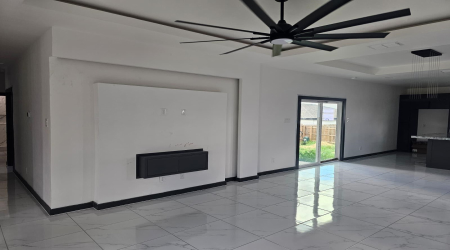 1634 Rene Solis Dr., Laredo, Texas 78046, 3 Bedrooms Bedrooms, 5 Rooms Rooms,2 BathroomsBathrooms,Residential,For Sale,1634 Rene Solis Dr.,20252905