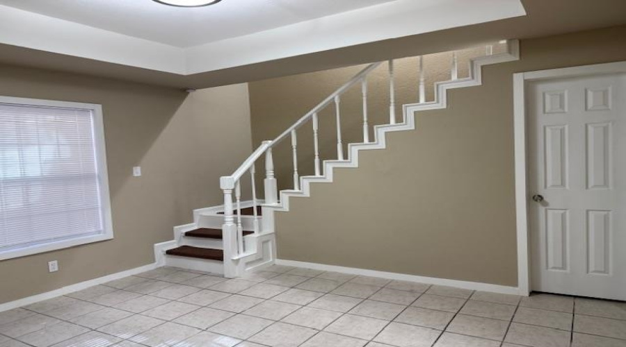 3204 Cortez St, Laredo TX, Texas 78040, 2 Bedrooms Bedrooms, 5 Rooms Rooms,2 BathroomsBathrooms,Residential,For Sale,3204 Cortez St,20252906