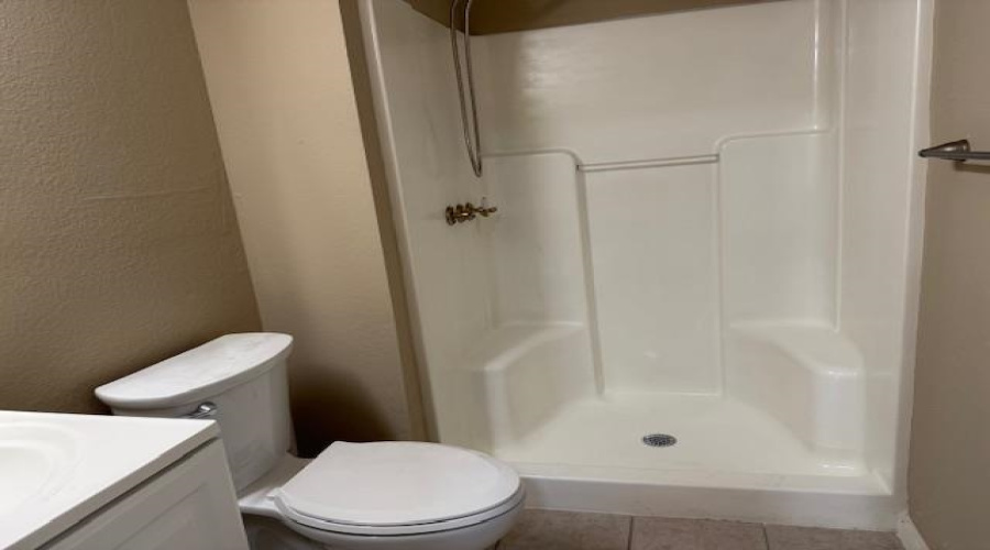 3204 Cortez St, Laredo TX, Texas 78040, 2 Bedrooms Bedrooms, 5 Rooms Rooms,2 BathroomsBathrooms,Residential,For Sale,3204 Cortez St,20252906