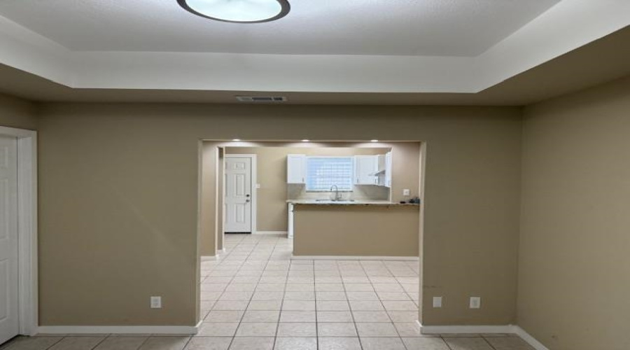 3204 Cortez St, Laredo TX, Texas 78040, 2 Bedrooms Bedrooms, 5 Rooms Rooms,2 BathroomsBathrooms,Residential,For Sale,3204 Cortez St,20252906