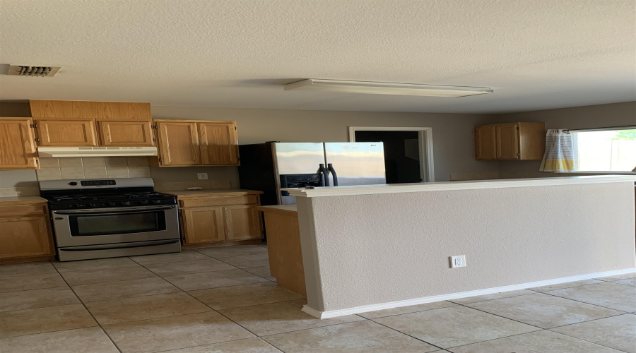 516 Valdosa Dr, Laredo, Texas 78043, 3 Bedrooms Bedrooms, 5 Rooms Rooms,2 BathroomsBathrooms,Residential,For Sale,516 Valdosa Dr,20252916