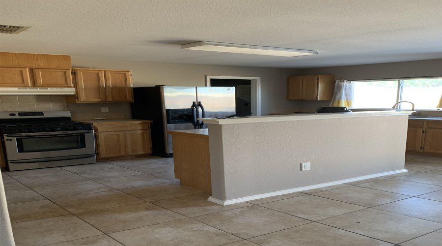 516 Valdosa Dr, Laredo, Texas 78043, 3 Bedrooms Bedrooms, 5 Rooms Rooms,2 BathroomsBathrooms,Residential,For Sale,516 Valdosa Dr,20252916