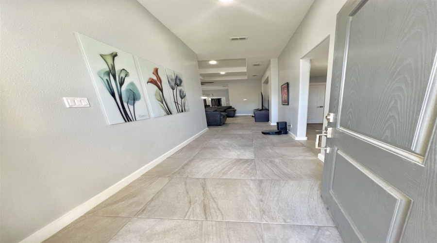 408 Graneros Ave., Laredo, Texas 78043, 4 Bedrooms Bedrooms, 6 Rooms Rooms,2 BathroomsBathrooms,Residential,For Sale,408 Graneros Ave.,20252923