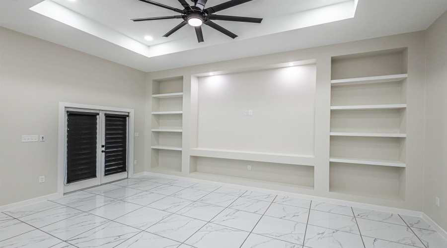 3702 Yoyis St., Laredo, Texas 78046, 3 Bedrooms Bedrooms, 5 Rooms Rooms,2 BathroomsBathrooms,Residential,For Sale,3702 Yoyis St.,20252924