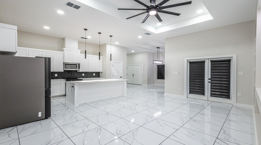 3702 Yoyis St., Laredo, Texas 78046, 3 Bedrooms Bedrooms, 5 Rooms Rooms,2 BathroomsBathrooms,Residential,For Sale,3702 Yoyis St.,20252924