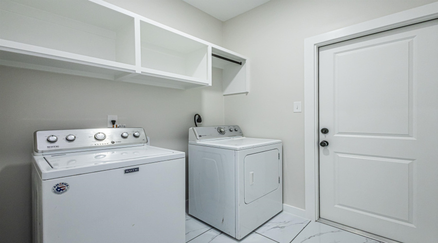 3702 Yoyis St., Laredo, Texas 78046, 3 Bedrooms Bedrooms, 5 Rooms Rooms,2 BathroomsBathrooms,Residential,For Sale,3702 Yoyis St.,20252924