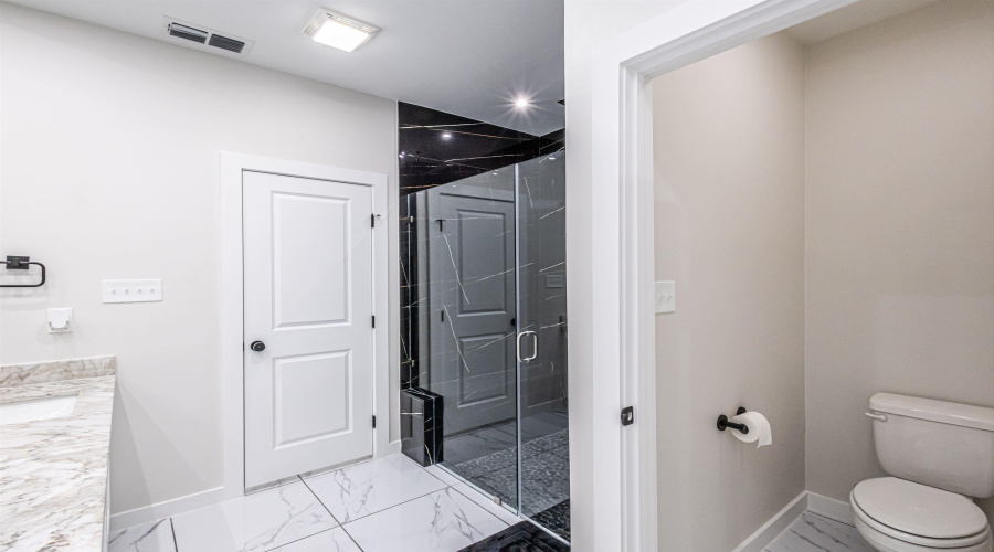 3702 Yoyis St., Laredo, Texas 78046, 3 Bedrooms Bedrooms, 5 Rooms Rooms,2 BathroomsBathrooms,Residential,For Sale,3702 Yoyis St.,20252924