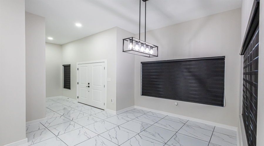 3702 Yoyis St., Laredo, Texas 78046, 3 Bedrooms Bedrooms, 5 Rooms Rooms,2 BathroomsBathrooms,Residential,For Sale,3702 Yoyis St.,20252924