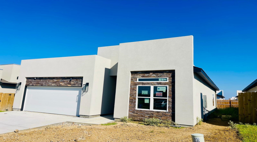 1706 Belgian Blue Lp., LAREDO, Texas 78046-0000, 4 Bedrooms Bedrooms, 5 Rooms Rooms,2 BathroomsBathrooms,Residential,For Sale,1706 Belgian Blue Lp.,20252938