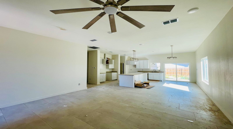 1706 Belgian Blue Lp., LAREDO, Texas 78046-0000, 4 Bedrooms Bedrooms, 5 Rooms Rooms,2 BathroomsBathrooms,Residential,For Sale,1706 Belgian Blue Lp.,20252938