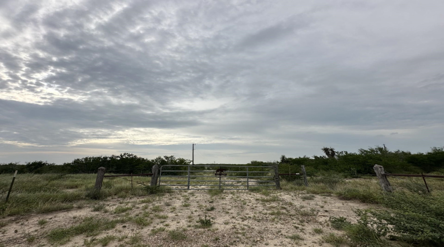 3441 S US Highway 83, Zapata, Texas 78076, ,Land,For Sale,3441 S US Highway 83,20252926