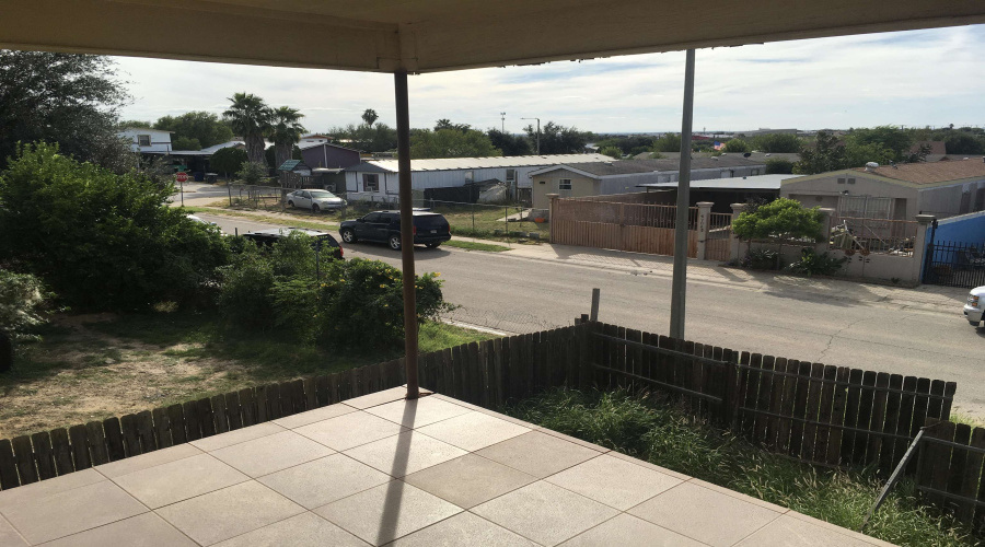 4705 De Simone Ct, Laredo, Texas 78046, 6 Bedrooms Bedrooms, 8 Rooms Rooms,4 BathroomsBathrooms,Residential,For Sale,4705 De Simone Ct,20252954