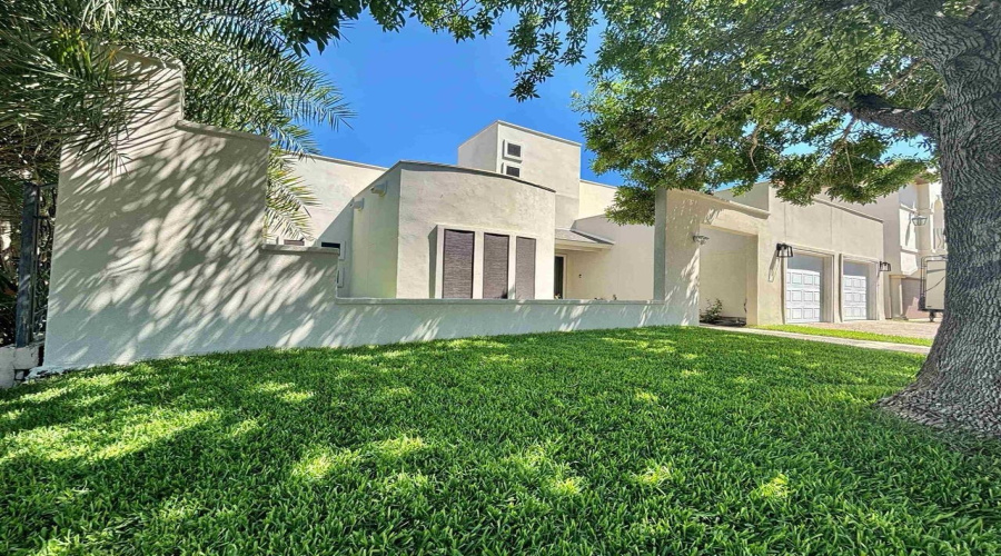 234 Middleston Dr, Laredo, Texas 78045, 4 Bedrooms Bedrooms, 10 Rooms Rooms,3 BathroomsBathrooms,Residential,For Sale,234 Middleston Dr,20252961