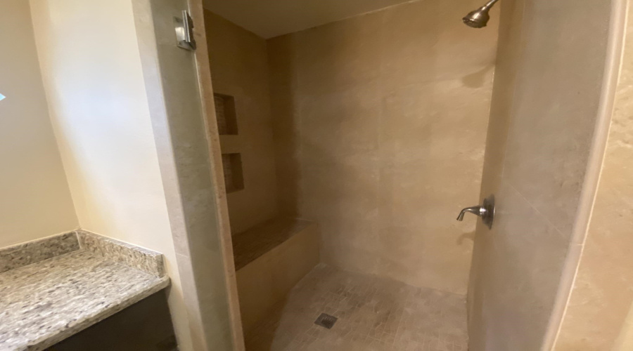 8916 Siller Lp, LAREDO, Texas 78045, 4 Bedrooms Bedrooms, 6 Rooms Rooms,3 BathroomsBathrooms,Residential,For Sale,8916 Siller Lp,20253180