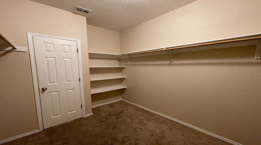 345 Sabal Loop, LAREDO, Texas 78045, 4 Bedrooms Bedrooms, 5 Rooms Rooms,2 BathroomsBathrooms,Residential,For Sale,345 Sabal Loop,20253199