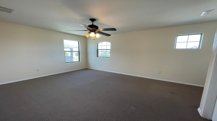 345 Sabal Loop, LAREDO, Texas 78045, 4 Bedrooms Bedrooms, 5 Rooms Rooms,2 BathroomsBathrooms,Residential,For Sale,345 Sabal Loop,20253199