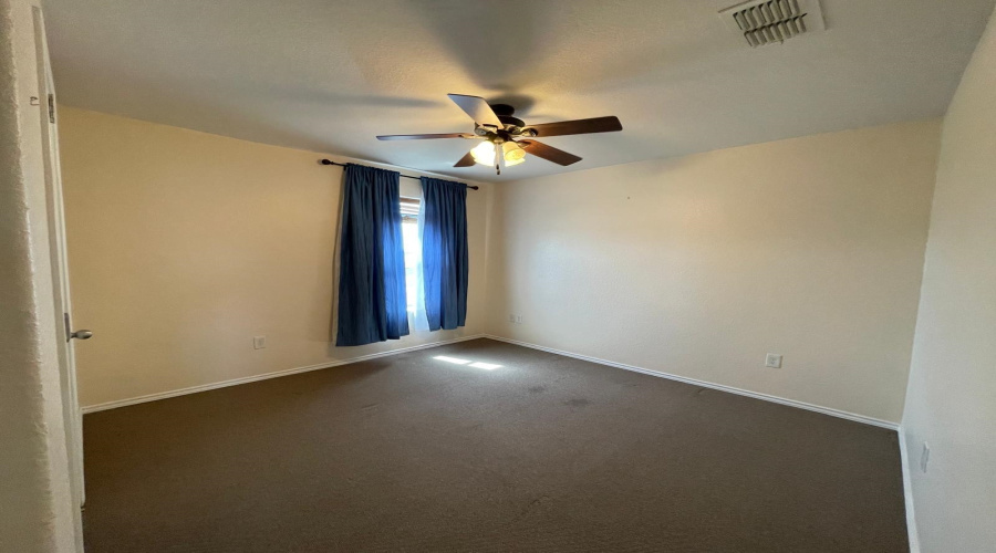 345 Sabal Loop, LAREDO, Texas 78045, 4 Bedrooms Bedrooms, 5 Rooms Rooms,2 BathroomsBathrooms,Residential,For Sale,345 Sabal Loop,20253199