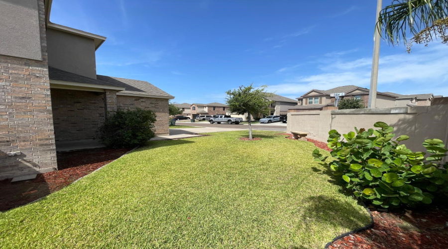 345 Sabal Loop, LAREDO, Texas 78045, 4 Bedrooms Bedrooms, 5 Rooms Rooms,2 BathroomsBathrooms,Residential,For Sale,345 Sabal Loop,20253199