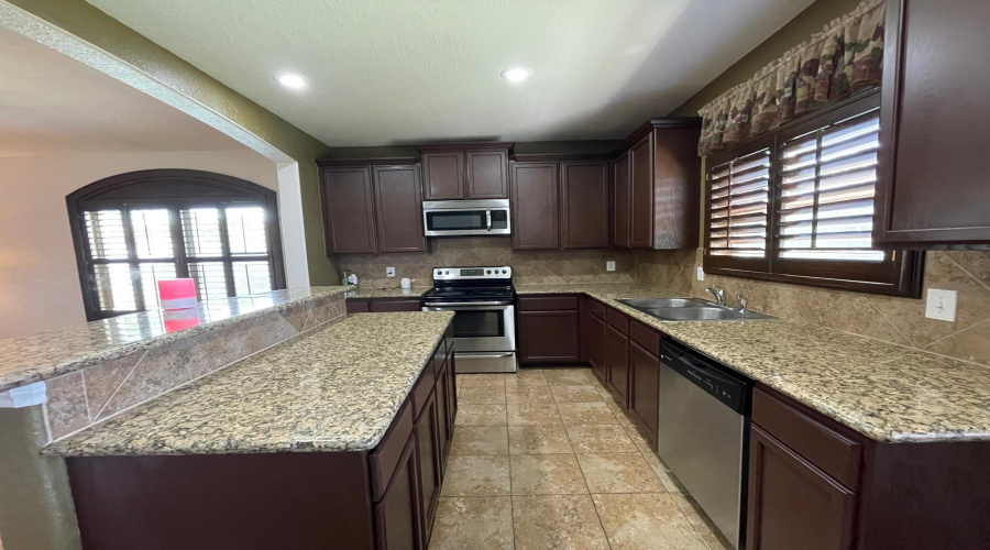 345 Sabal Loop, LAREDO, Texas 78045, 4 Bedrooms Bedrooms, 5 Rooms Rooms,2 BathroomsBathrooms,Residential,For Sale,345 Sabal Loop,20253199