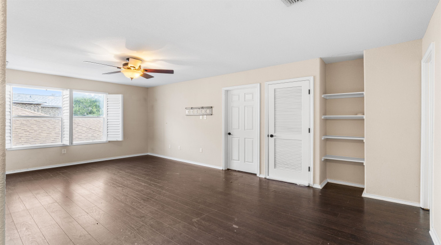 617 Pinos Cr, Laredo, Texas 78043, 4 Bedrooms Bedrooms, 9 Rooms Rooms,2 BathroomsBathrooms,Residential,For Sale,617 Pinos Cr,20253205