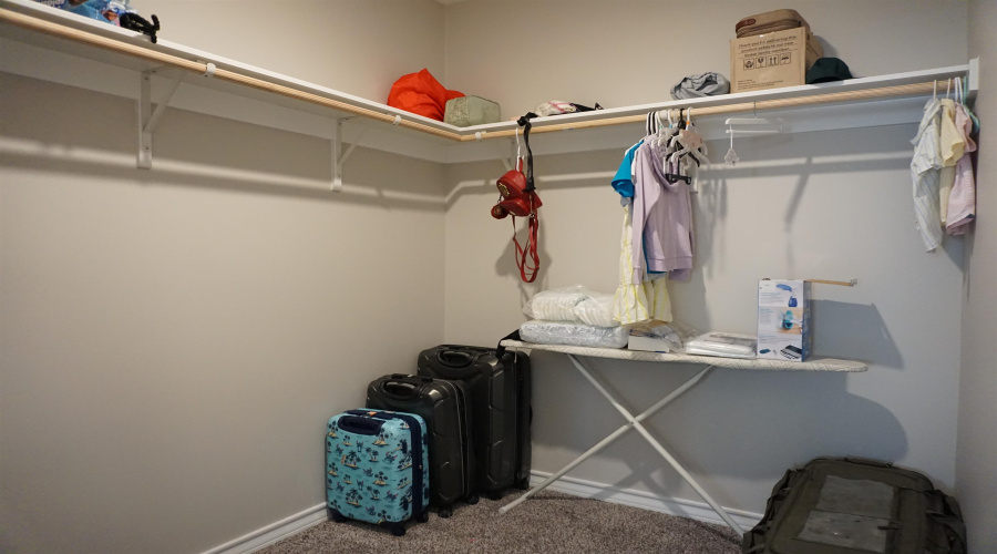 1610 Alborada Dr., Laredo, Texas 78045, 6 Bedrooms Bedrooms, 10 Rooms Rooms,3 BathroomsBathrooms,Residential,For Sale,1610 Alborada Dr.,20253228