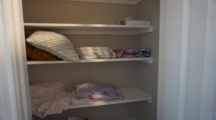 1610 Alborada Dr., Laredo, Texas 78045, 6 Bedrooms Bedrooms, 10 Rooms Rooms,3 BathroomsBathrooms,Residential,For Sale,1610 Alborada Dr.,20253228