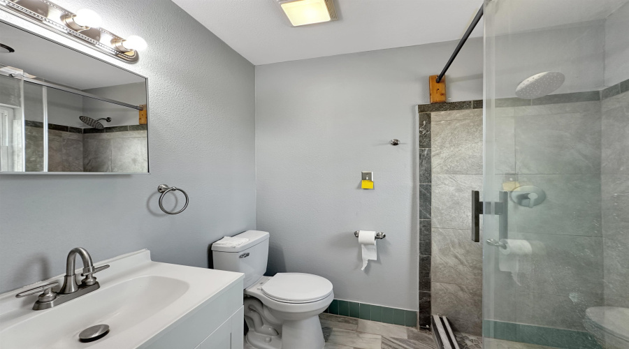 2718 Garfield St, Laredo, Texas 78043, 3 Bedrooms Bedrooms, 5 Rooms Rooms,2 BathroomsBathrooms,Residential,For Rent,2718 Garfield St,20253236