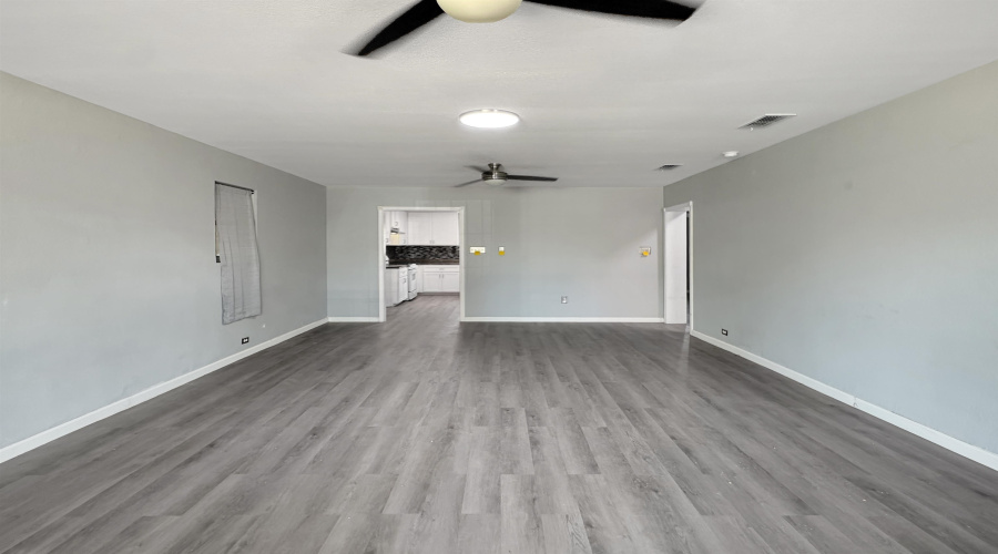 2718 Garfield St, Laredo, Texas 78043, 3 Bedrooms Bedrooms, 5 Rooms Rooms,2 BathroomsBathrooms,Residential,For Rent,2718 Garfield St,20253236