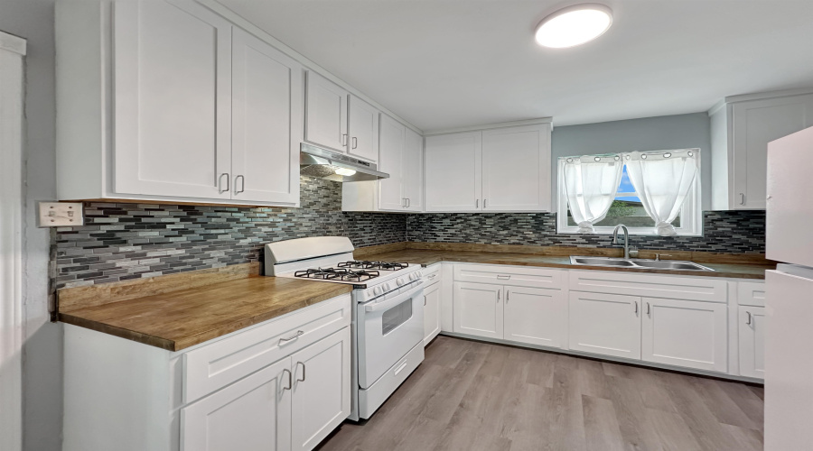 2718 Garfield St, Laredo, Texas 78043, 3 Bedrooms Bedrooms, 5 Rooms Rooms,2 BathroomsBathrooms,Residential,For Rent,2718 Garfield St,20253236