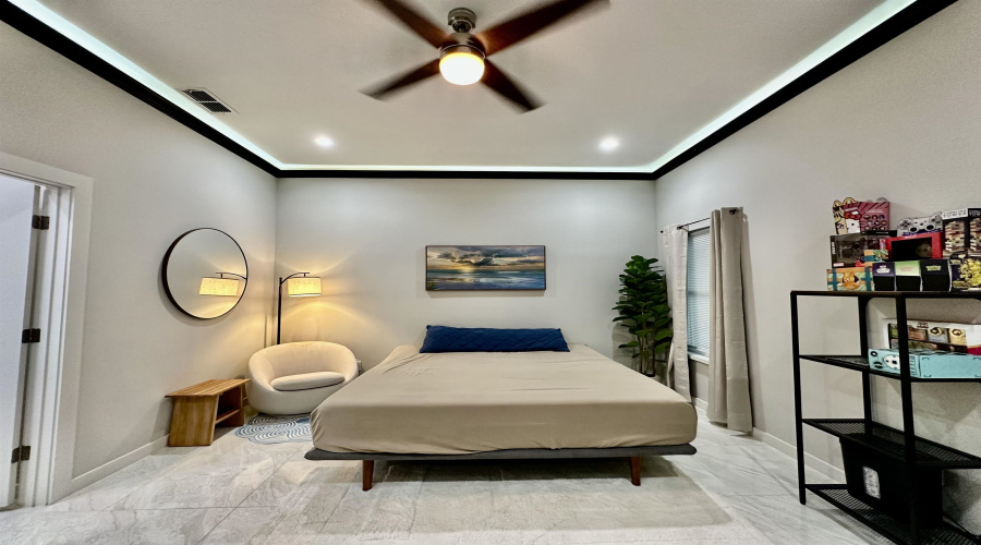 1611 Calvillo Dr., Laredo, Texas 78046, 3 Bedrooms Bedrooms, 6 Rooms Rooms,2 BathroomsBathrooms,Residential,For Sale,1611 Calvillo Dr.,20253253