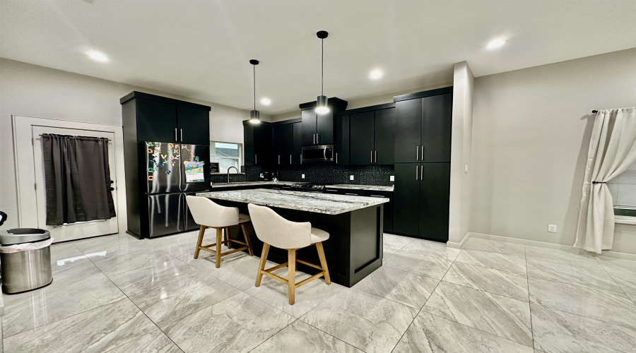 1611 Calvillo Dr., Laredo, Texas 78046, 3 Bedrooms Bedrooms, 6 Rooms Rooms,2 BathroomsBathrooms,Residential,For Sale,1611 Calvillo Dr.,20253253