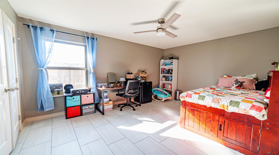 2616 Mario St., Laredo, Texas 78046, 4 Bedrooms Bedrooms, 5 Rooms Rooms,3 BathroomsBathrooms,Residential,For Sale,2616 Mario St.,20253254