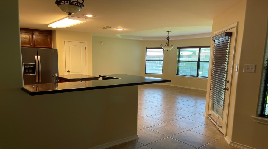 3110 Conde Dr., LAREDO, Texas 78045, 3 Bedrooms Bedrooms, 5 Rooms Rooms,2 BathroomsBathrooms,Residential,For Rent,3110 Conde Dr.,20253255