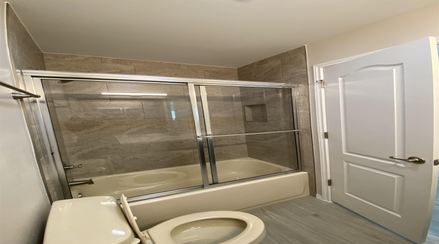 9975 Rosary, Laredo, Texas 78045, 3 Bedrooms Bedrooms, 3 Rooms Rooms,2 BathroomsBathrooms,Residential,For Sale,9975 Rosary,20253272