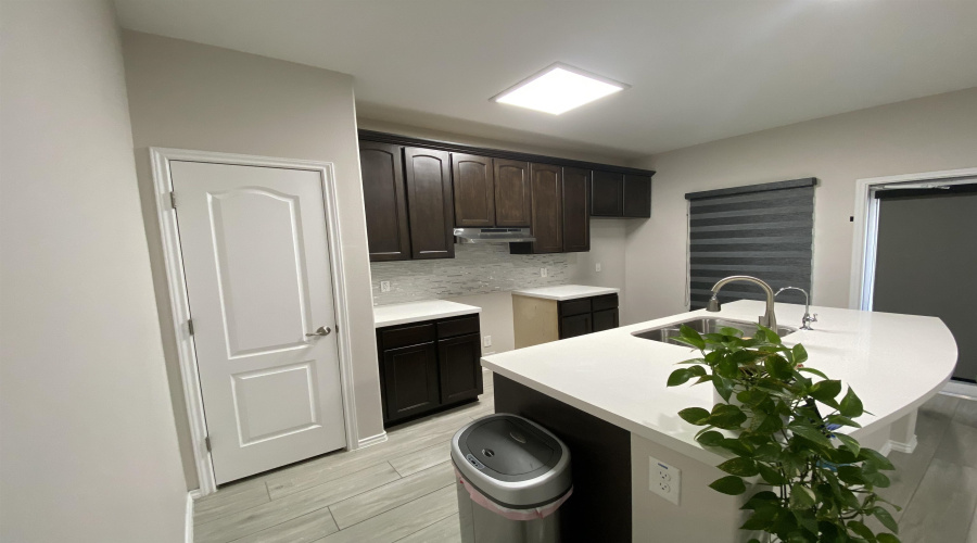 9975 Rosary, Laredo, Texas 78045, 3 Bedrooms Bedrooms, 3 Rooms Rooms,2 BathroomsBathrooms,Residential,For Sale,9975 Rosary,20253272