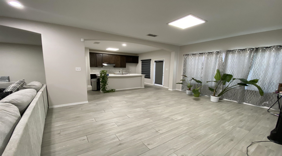 9975 Rosary, Laredo, Texas 78045, 3 Bedrooms Bedrooms, 3 Rooms Rooms,2 BathroomsBathrooms,Residential,For Sale,9975 Rosary,20253272