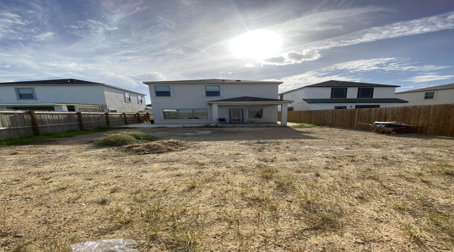 9975 Rosary, Laredo, Texas 78045, 3 Bedrooms Bedrooms, 3 Rooms Rooms,2 BathroomsBathrooms,Residential,For Sale,9975 Rosary,20253272