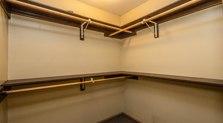 201 E Del Mar Blvd, Laredo, Texas 78041, 2 Bedrooms Bedrooms, 5 Rooms Rooms,2 BathroomsBathrooms,Residential,For Sale,201 E Del Mar Blvd,20252414