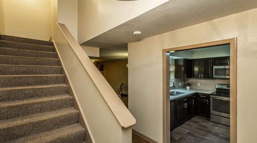 201 E Del Mar Blvd, Laredo, Texas 78041, 2 Bedrooms Bedrooms, 5 Rooms Rooms,2 BathroomsBathrooms,Residential,For Sale,201 E Del Mar Blvd,20252414