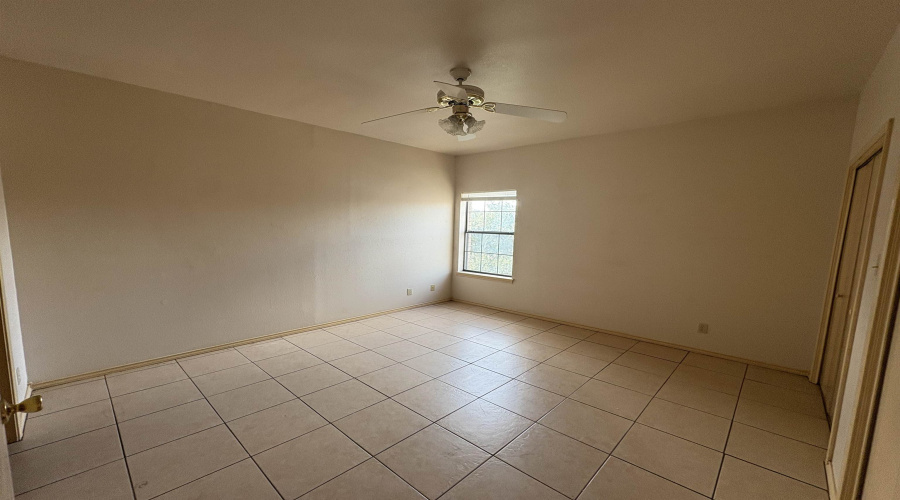 4419 Springfield Ave, Laredo, Texas 78041, 1 Bedroom Bedrooms, 2 Rooms Rooms,1 BathroomBathrooms,Residential,For Rent,4419 Springfield Ave,20253284