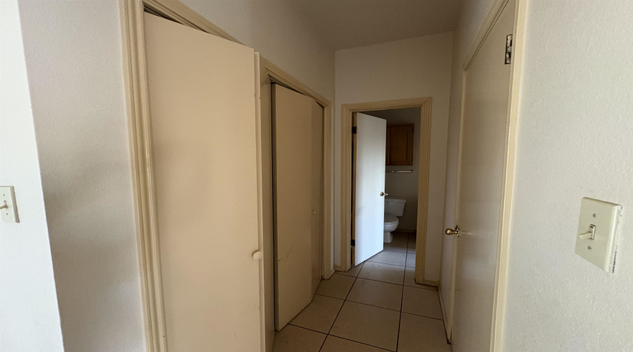 4419 Springfield Ave, Laredo, Texas 78041, 1 Bedroom Bedrooms, 2 Rooms Rooms,1 BathroomBathrooms,Residential,For Rent,4419 Springfield Ave,20253284