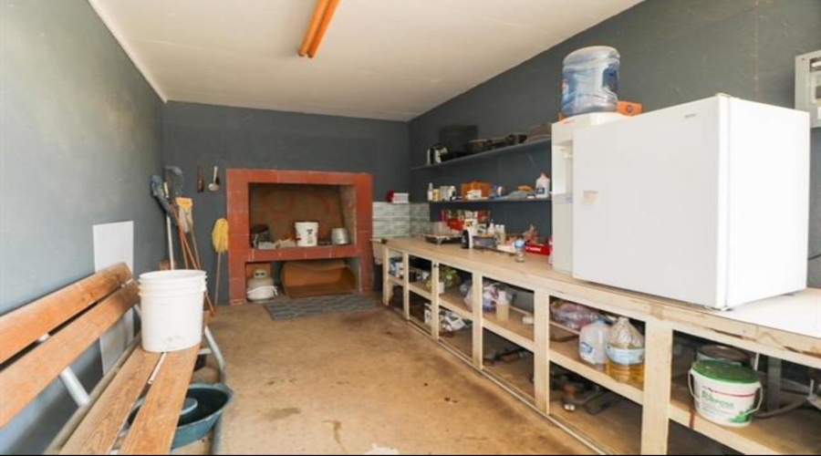 306 TX State Hwy 16, Zapata, Texas 78076, 6 Bedrooms Bedrooms, ,2 BathroomsBathrooms,Commercial/industrial,For Sale,306 TX State Hwy 16,20243651