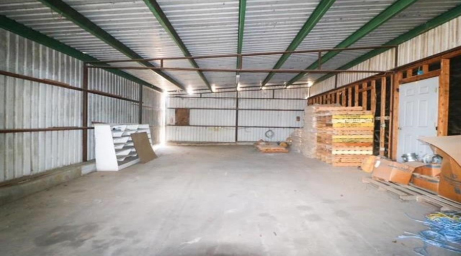 306 TX State Hwy 16, Zapata, Texas 78076, 6 Bedrooms Bedrooms, ,2 BathroomsBathrooms,Commercial/industrial,For Sale,306 TX State Hwy 16,20243651